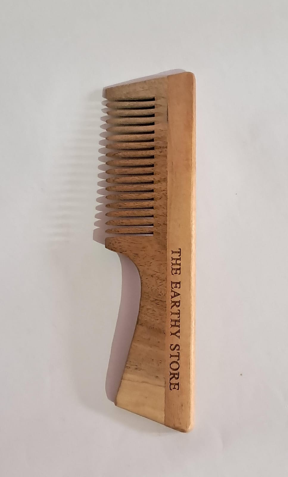 NEEM WOOD  COMB ( HANDLE COMB )